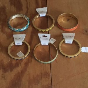 Set of 6 bracelets